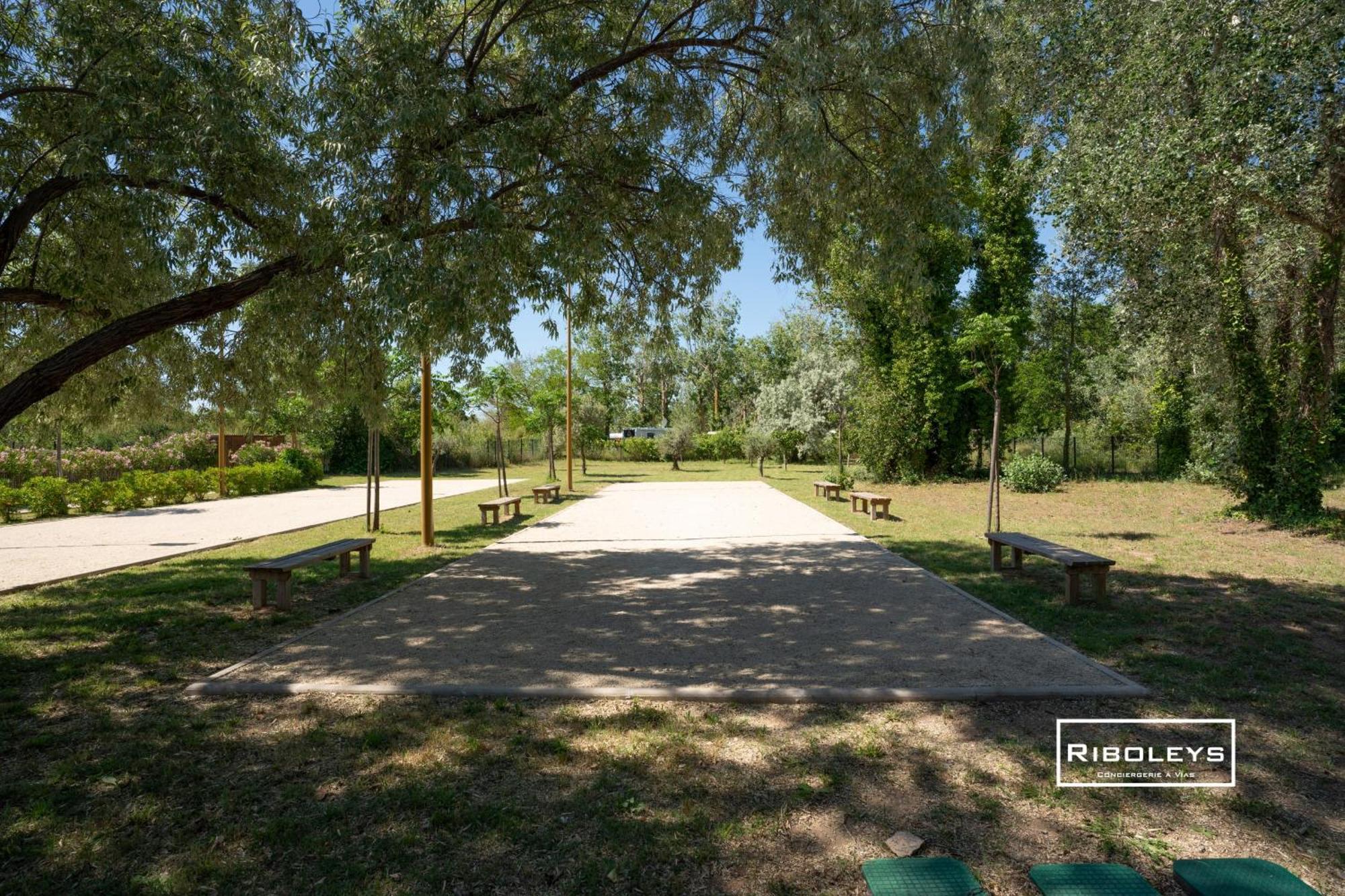 Marina Lodge - Villa T3 en résidence avec piscine Vias Esterno foto